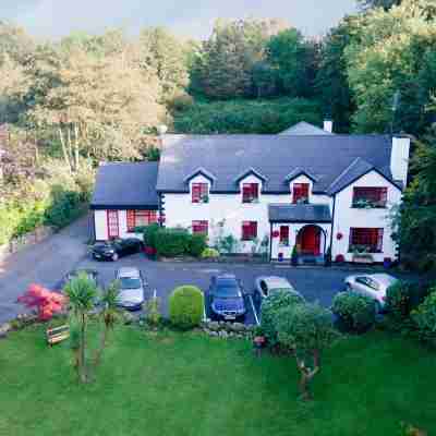 Woodside Lodge Accommodation Hotel Exterior