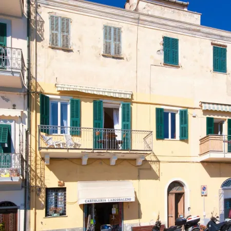 Appartamento Fronte Mare a Ospedaletti by Wonderful Italy