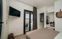 Ble Kythnos Suites Hotels in Kythnos