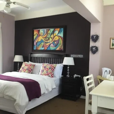 Lala-Nathi Guest House & Self Catering