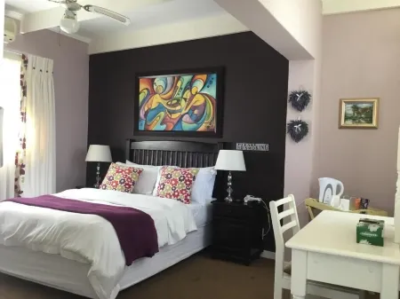 Lala-Nathi Guest House & Self Catering Отели рядом с достопримечательностью «Makhulong Stadium»