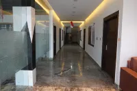Green Sarovar Hotel & Restaurant - Nouto- ja jättöpalvelut