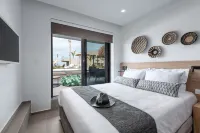 Taf All Villas Beachfront Resort & Tesla Y