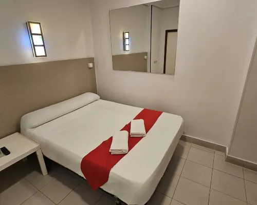 Hostal Las Vegas Отели рядом с достопримечательностью «Небоскреб банка Бильбао»