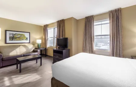 Extended Stay America Suites - Seattle - Everett - Silverlake