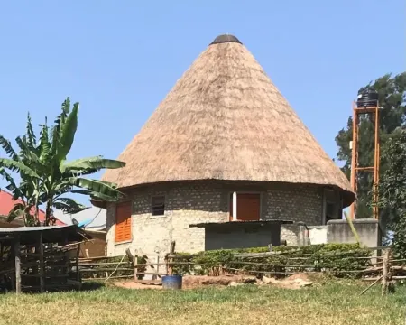 White Cat Farm Hut Inn Ξενοδοχεία στην πόλη Igara