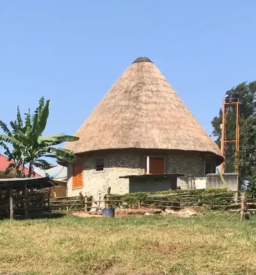 White Cat Farm Hut Inn - 3-Star