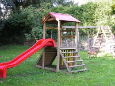 拉帕拉澤那農莊酒店