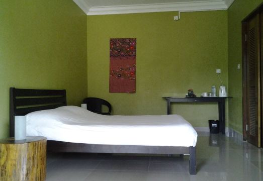 4. 발라이 세라마 ..