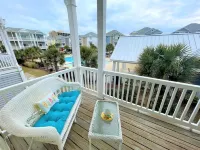 Liquid Sunshine, direct poolside easy beach access