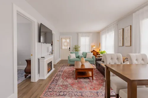 Luxury Suite w/Blackout Blinds. Walk to Downtown. Pet Friendly; Full Fenced Yard Hotels in Midland