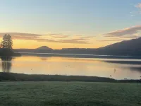 Grand Opening! 3-Bedroom Home- Close to Olympic National Park and Lake Quinault Hotels in Amanda Park