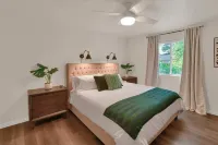 Family Friendly | Washer+Dryer | PlayStation Pro | Large Yard | Fast Wifi