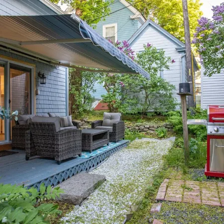 Steps to Restaurants, Shops & Waterfront, Bar Island, Free 2-Car Parking,  Wi-fi