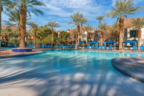 Breathtaking Desert Views and Cozy Living Space - Tranquil Oasis