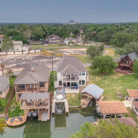 Stunning Luxury Home on Lake LBJ!