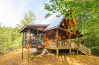 Pet-Friendly & Great Location - Tiny Cabin - Pine Point - Red River Gorge, Kentucky! Hotels in Menifee County