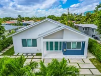 Luxurious Retreat - Private Pool, Jacuzzi, and More