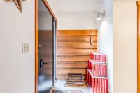 Lovely condo with fireplace, skiing, balcony, full kitchen & washer/dryer Hotels in Moose Wilson Road