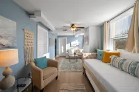 Broad Street Suite 1 |Parking Available |Downton |Walkable |Above Restaurant | King & Queen Bedroom Hotels in Geneva
