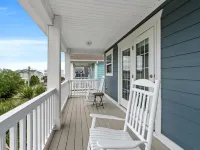 Swimming Pool and Short Walk to Beach - Beautiful Coastal Escape