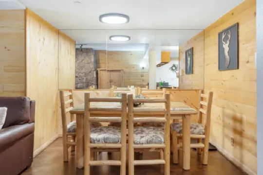 Heated Pool, Hot Tub and Fireplace - Gorgeous Mountain Haven