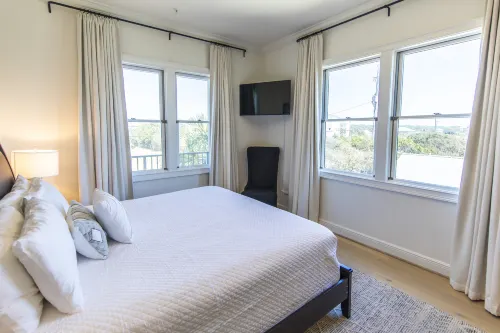 Gulf Front Views and Elevator Access - Stunning Coastal Retreat