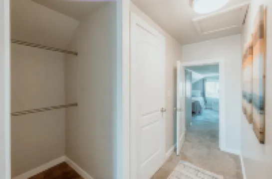 Charming Getaway with Spacious Living and Gourmet Kitchen - Beautiful Sanctuary