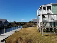 Spacious Outdoor Oasis with Two Kitchens - Inviting Family Retreat Hotels in Ocracoke