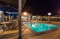Quality Inn Near China Lake Naval Station - Pools