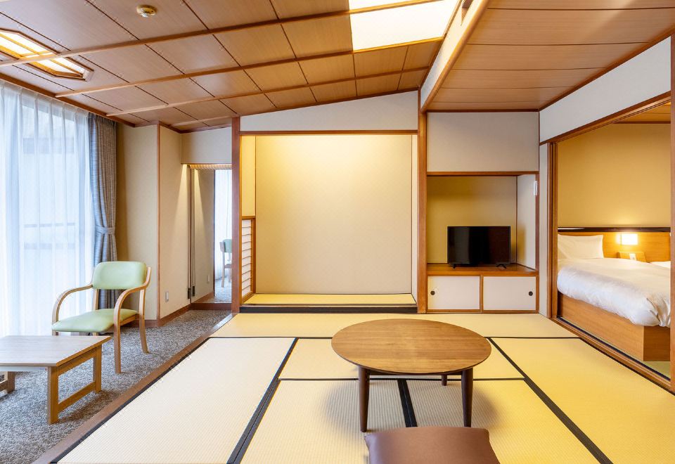 오오에도 온천 모노가타리 호텔의 아름다운 온천 시설