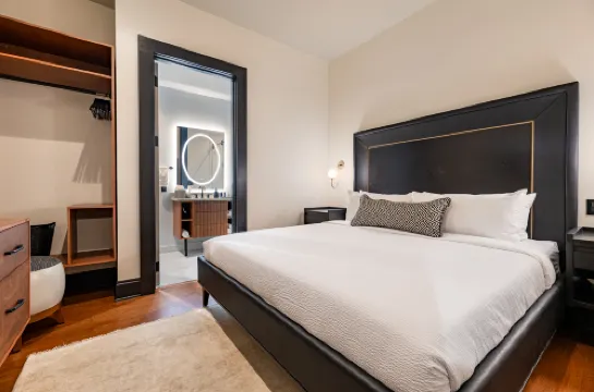3BR Stunning Stay 2 Blocks from Bourbon St | The Mayfair