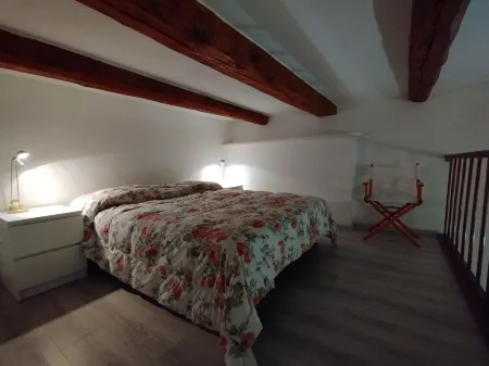 Mantellini 2B Отели в г. Domodossola