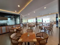 Alltrue Hotel Palangkaraya - breakfast