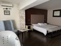 Casa Mateo Hotel Boutique - balcony