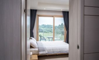 Oakra Resort