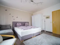 Ferienwohnungen Familie Junge Hotels in Sehmatal