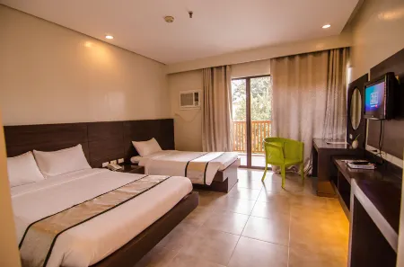 Apple Tree Resort and Hotel Отели в г. Восточный Мисамис