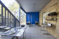 Beachhouse Bed and Breakfast Hotels in Redcliffe