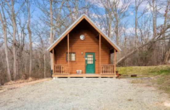 Amazing Getaway: Enjoy Our Cozy Log Cabins on the Chesapeake Bay!