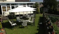 Westberry Hotel
