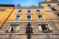 Charme & Chic Luxury Hotels in Pantheon
