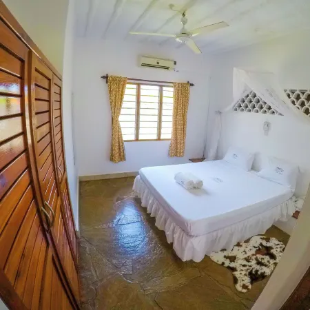 Doric Cottages Diani