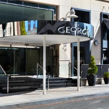 Kimpton GEORGE HOTEL by IHG Отели рядом с достопримечательностью «Галлодетский университет»