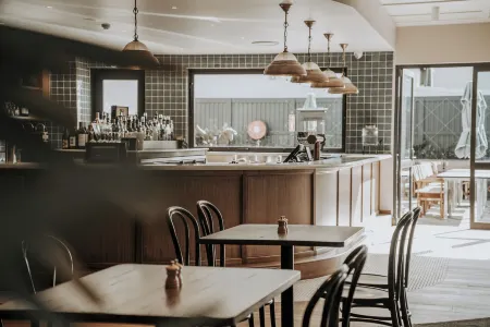 William Farrer Hotel Отели рядом с достопримечательностью «Сити оф Вагга Вагга Ботаник Гарденс»