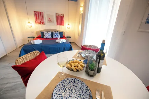 aMoneglia, 2 minutes walk to the beach, PVT PARK