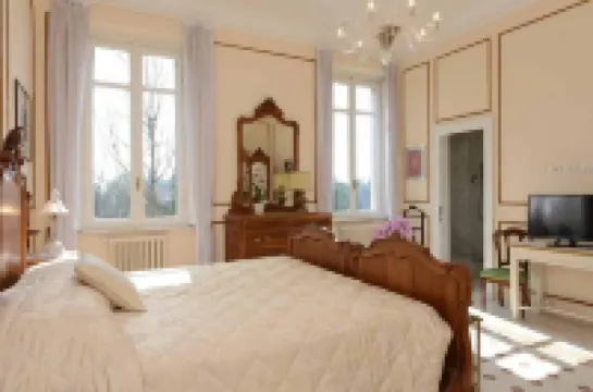 維甘提韋羅內西別墅酒店