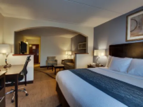 Greenfield Inn & Suites Owensboro, KY Airport Hotels in Owensboro