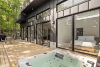 Parc Omega Hotels in Notre-Dame-de-Bon-Secours-Partie-Nord