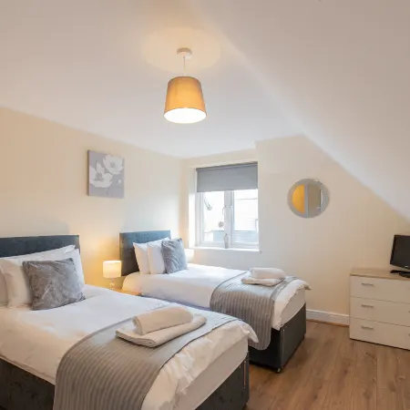 2 Bedroom Penthouse, Clockhouse, Hoddessdon